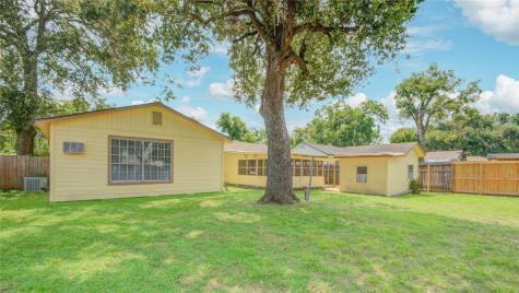 704 Pin Money Street Clute TX 77531
