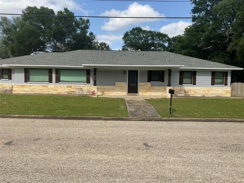 208 Avenue F El Campo TX 77437