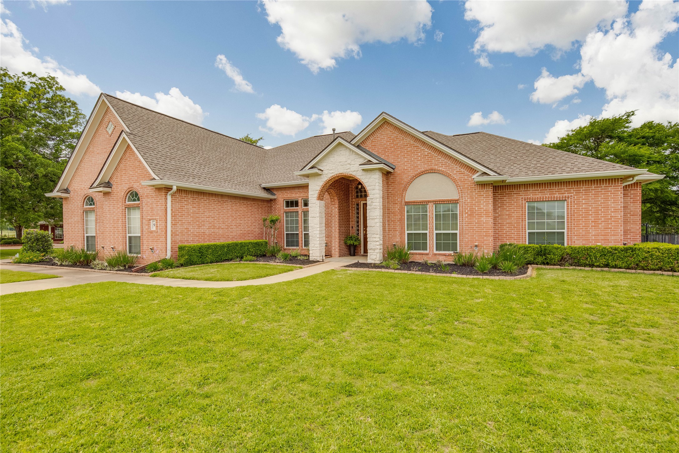 9 Raven Drive Bryan TX 77808