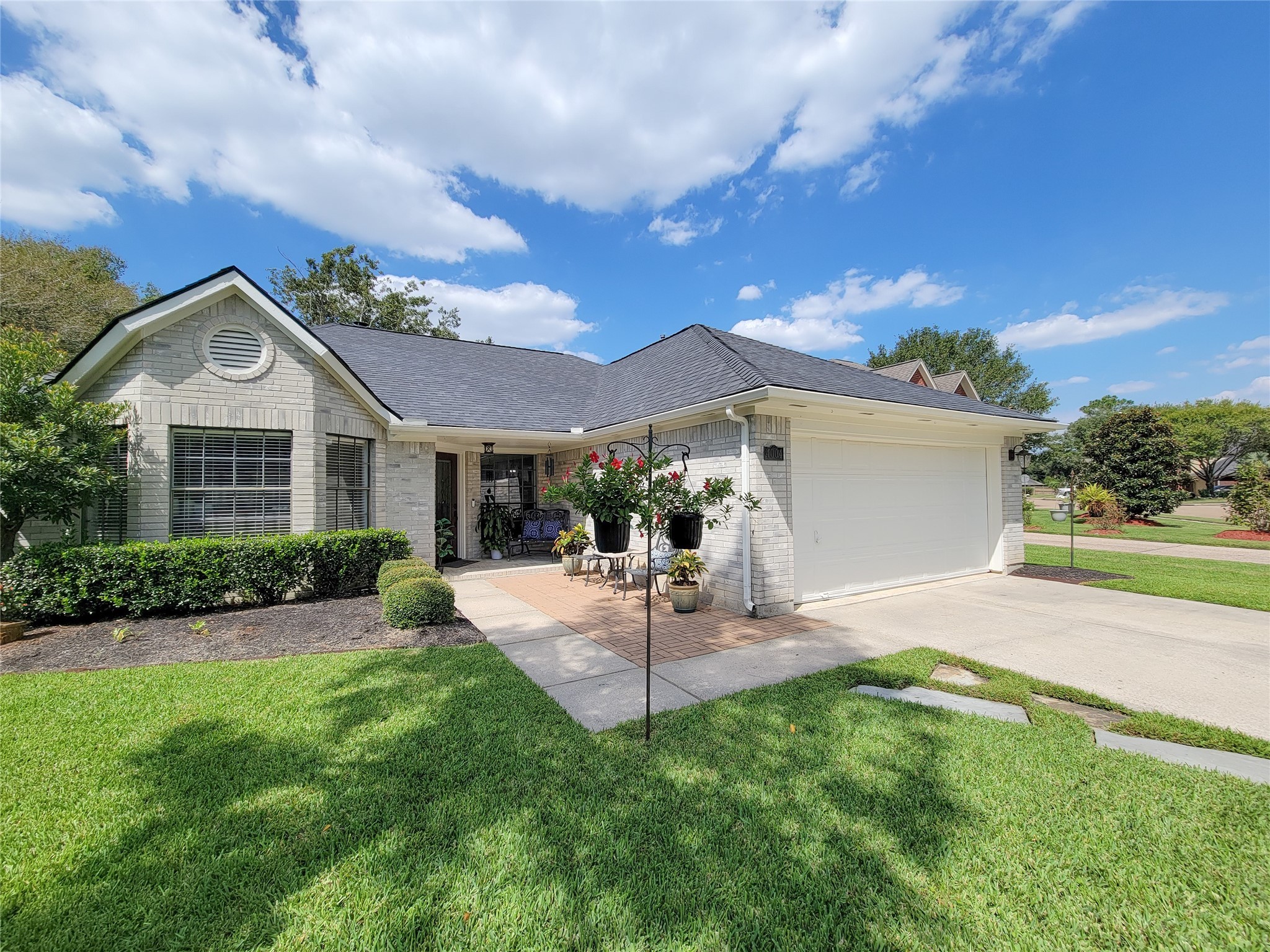 4004 Blue Heron Drive Pearland TX 77581