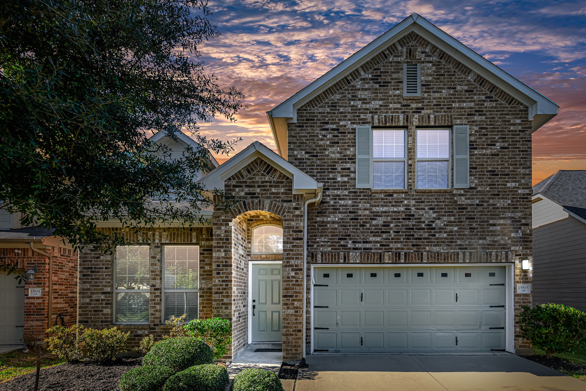 15835 Scenic Water Drive Houston TX 77044