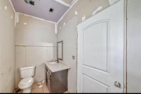 5724 Cavalcade Street Houston TX 77026