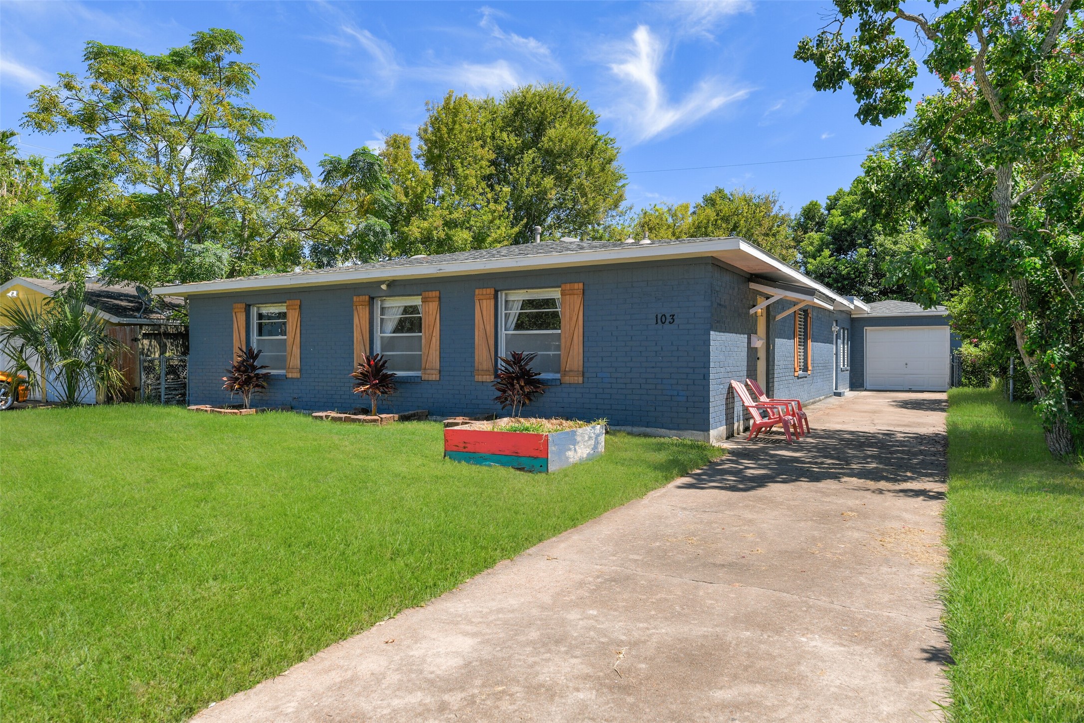 103 Tarpon Avenue Galveston TX 77550