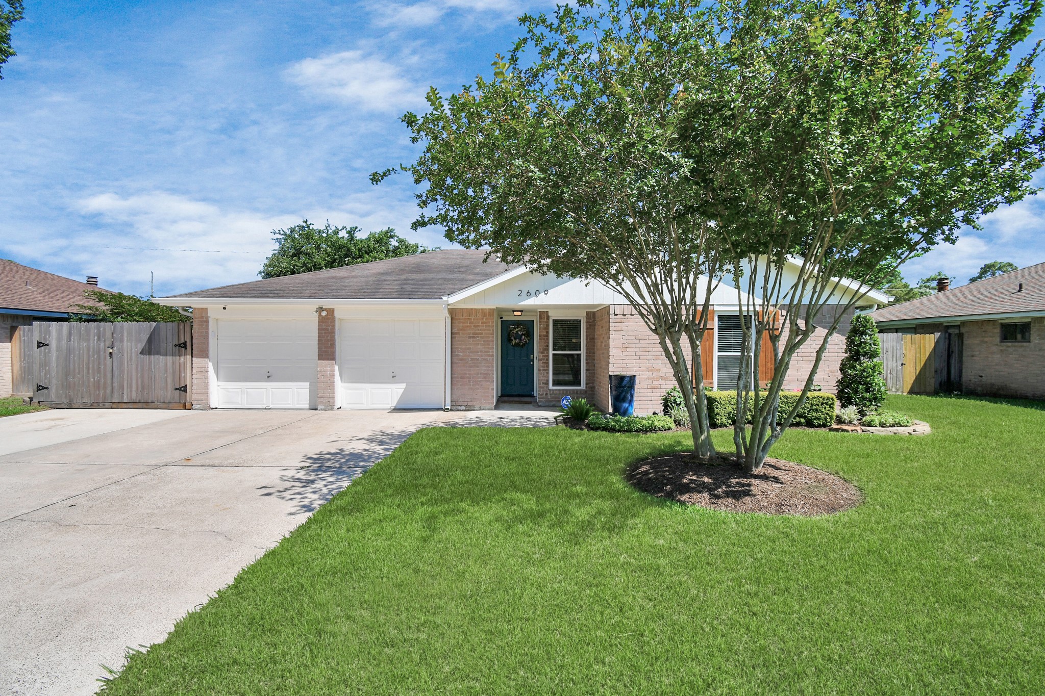 2609 Walnut Hollow Street Pearland TX 77581
