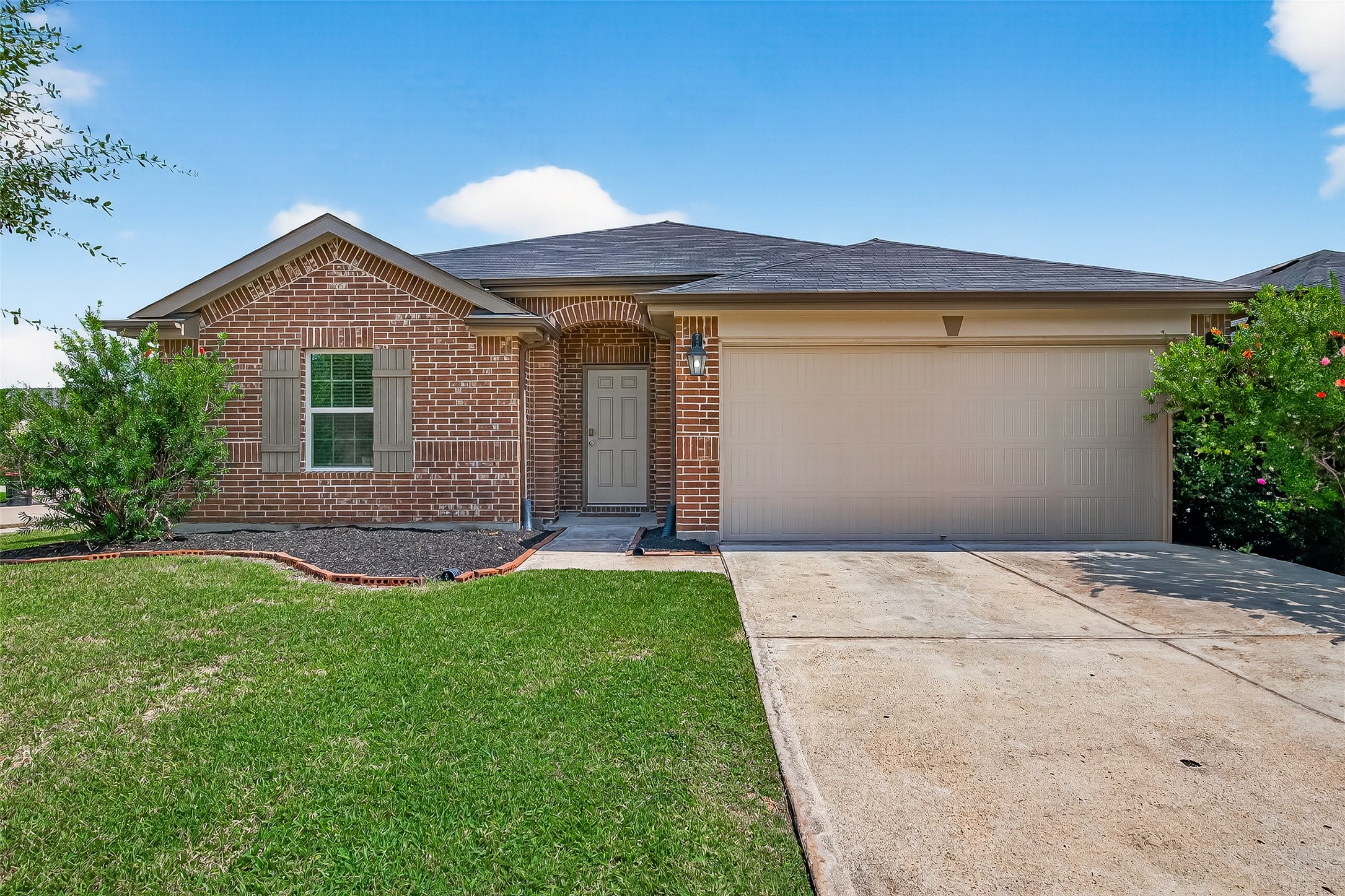 2907 Vales Point Drive Fresno TX 77545
