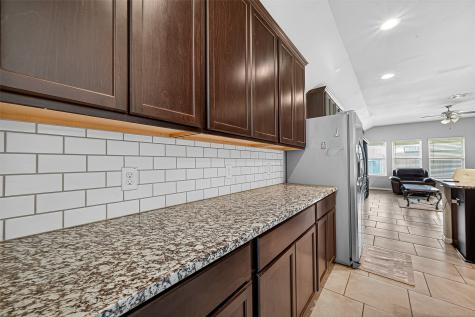2907 Vales Point Drive Fresno TX 77545