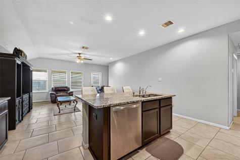 2907 Vales Point Drive Fresno TX 77545