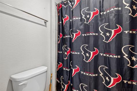 2907 Vales Point Drive Fresno TX 77545