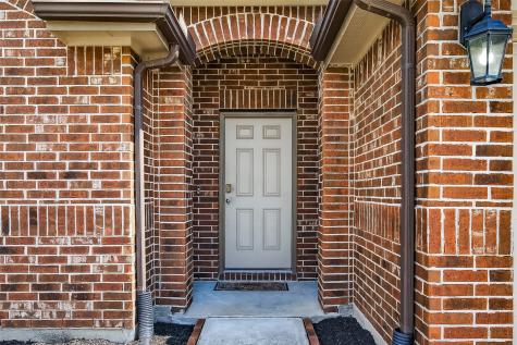 2907 Vales Point Drive Fresno TX 77545
