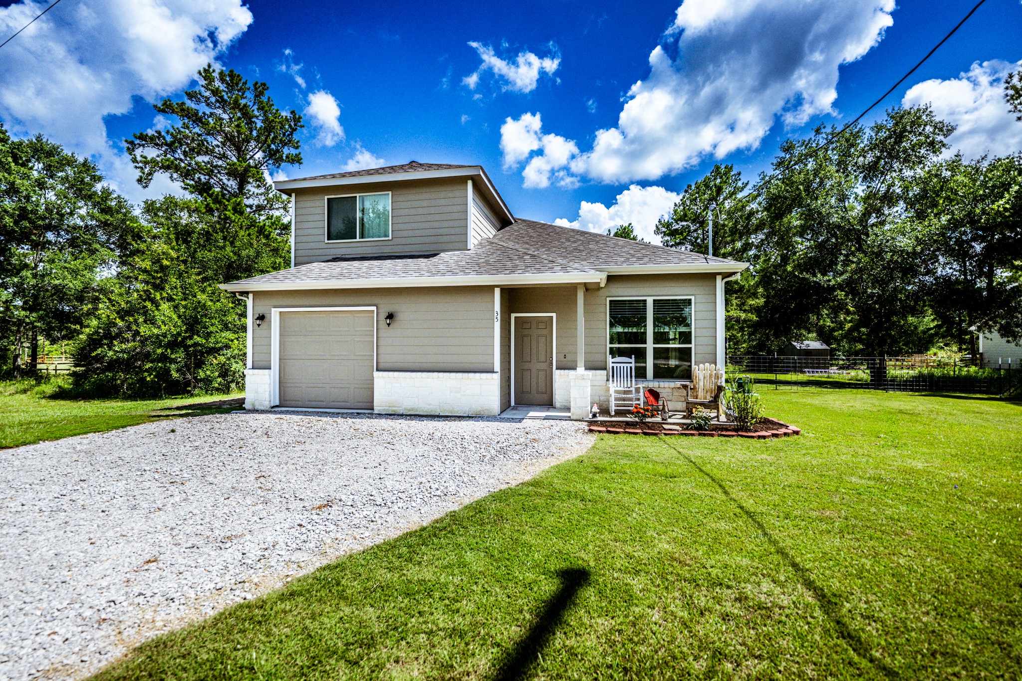 35 Horseshoe Lake Drive W Huntsville TX 77320