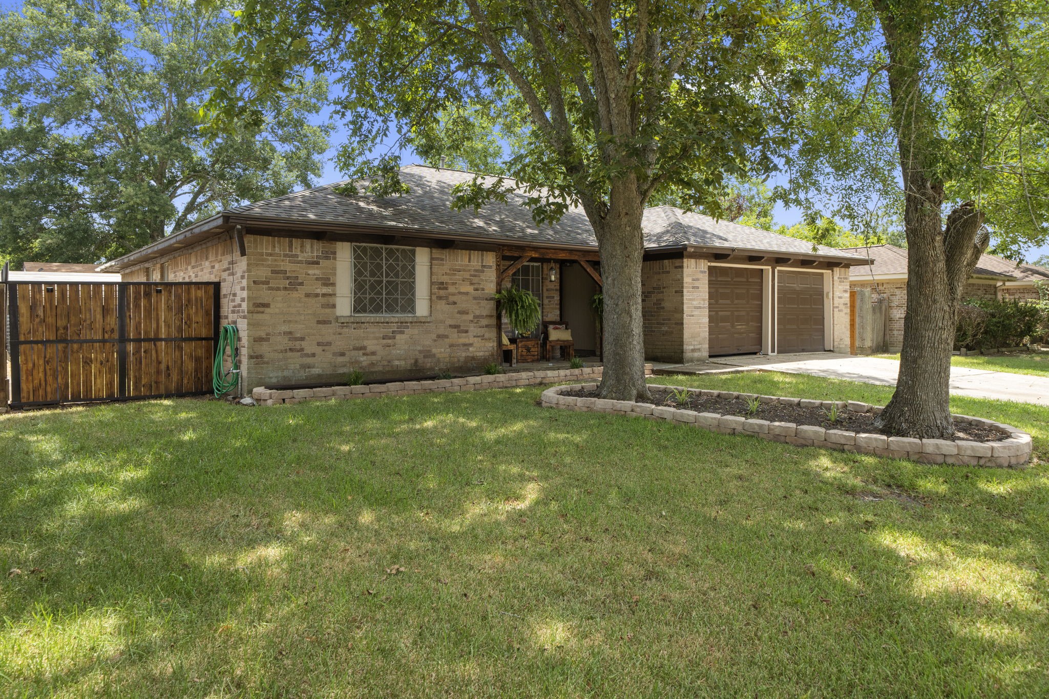 1303 Packsaddle Lane Baytown TX 77521
