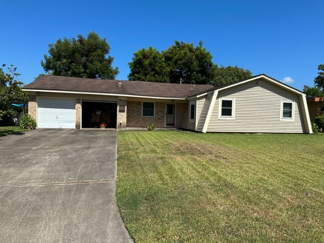 323 Chestnut Street Lake Jackson TX 77566