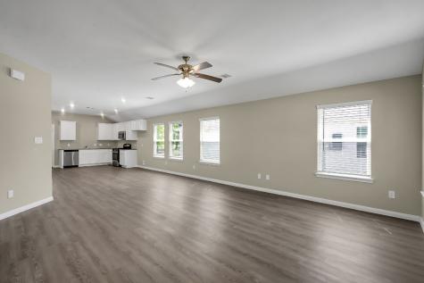 811 Jefferson Avenue Cleveland TX 77327