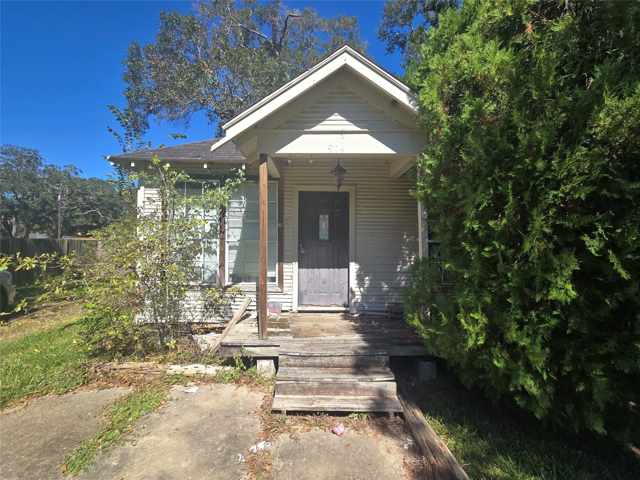 914 W Snyder Street Alvin TX 77511