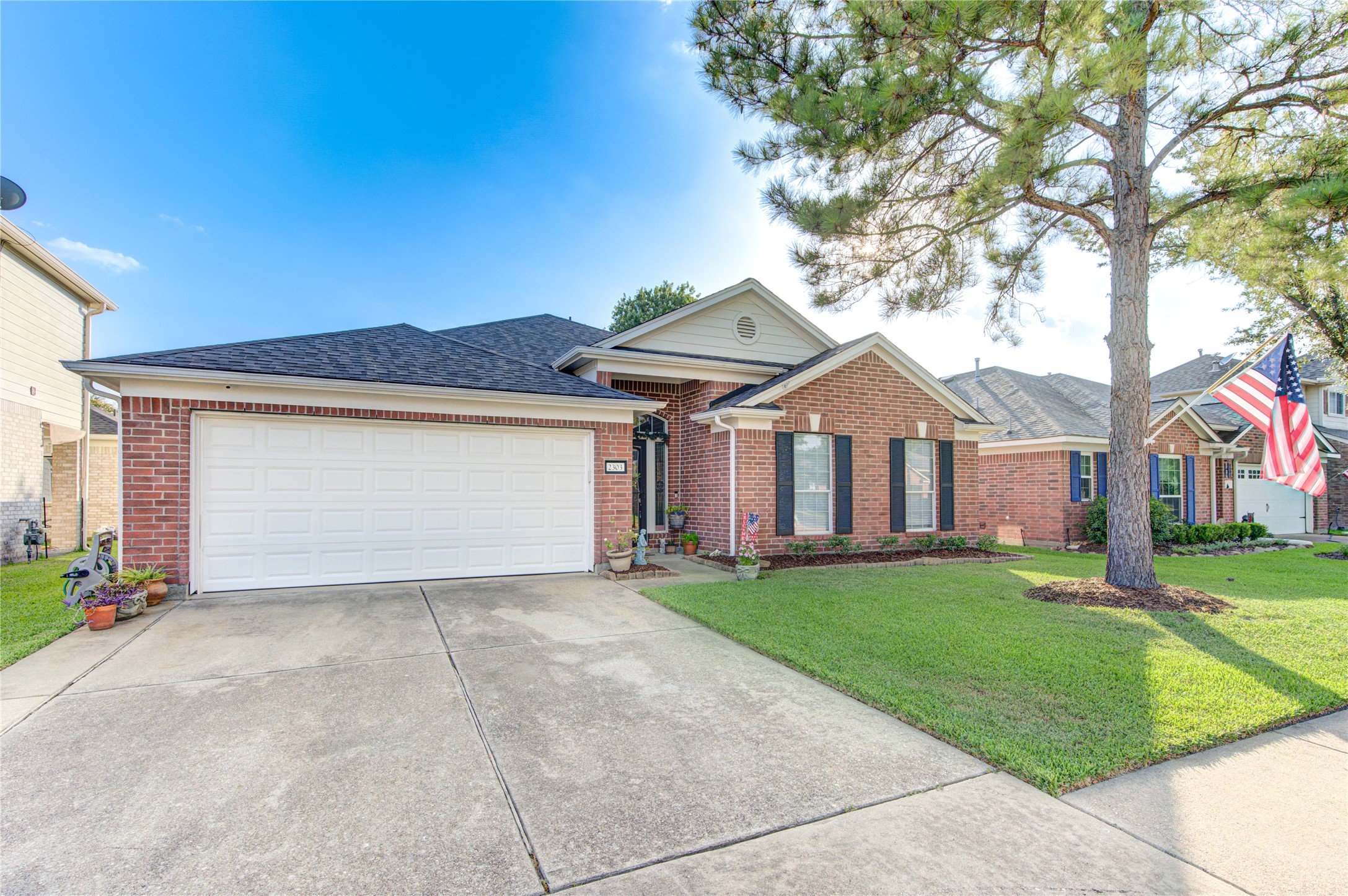 2303 Hollyfield Lane Katy TX 77493