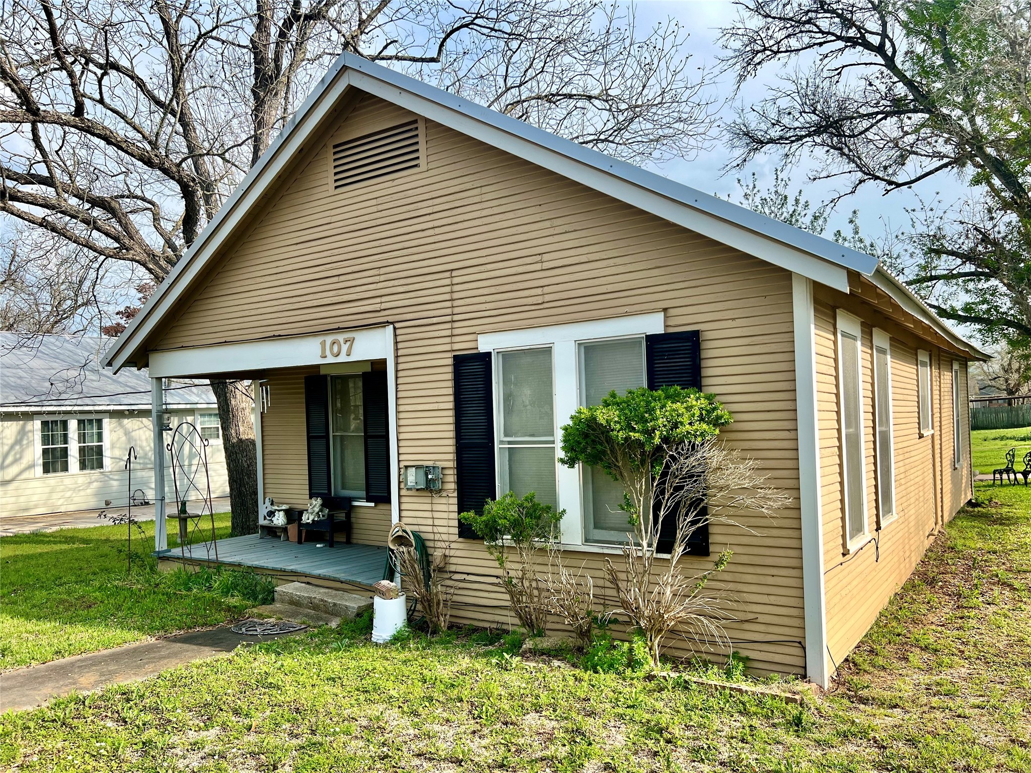 107 Mcneese Street Brenham TX 77833