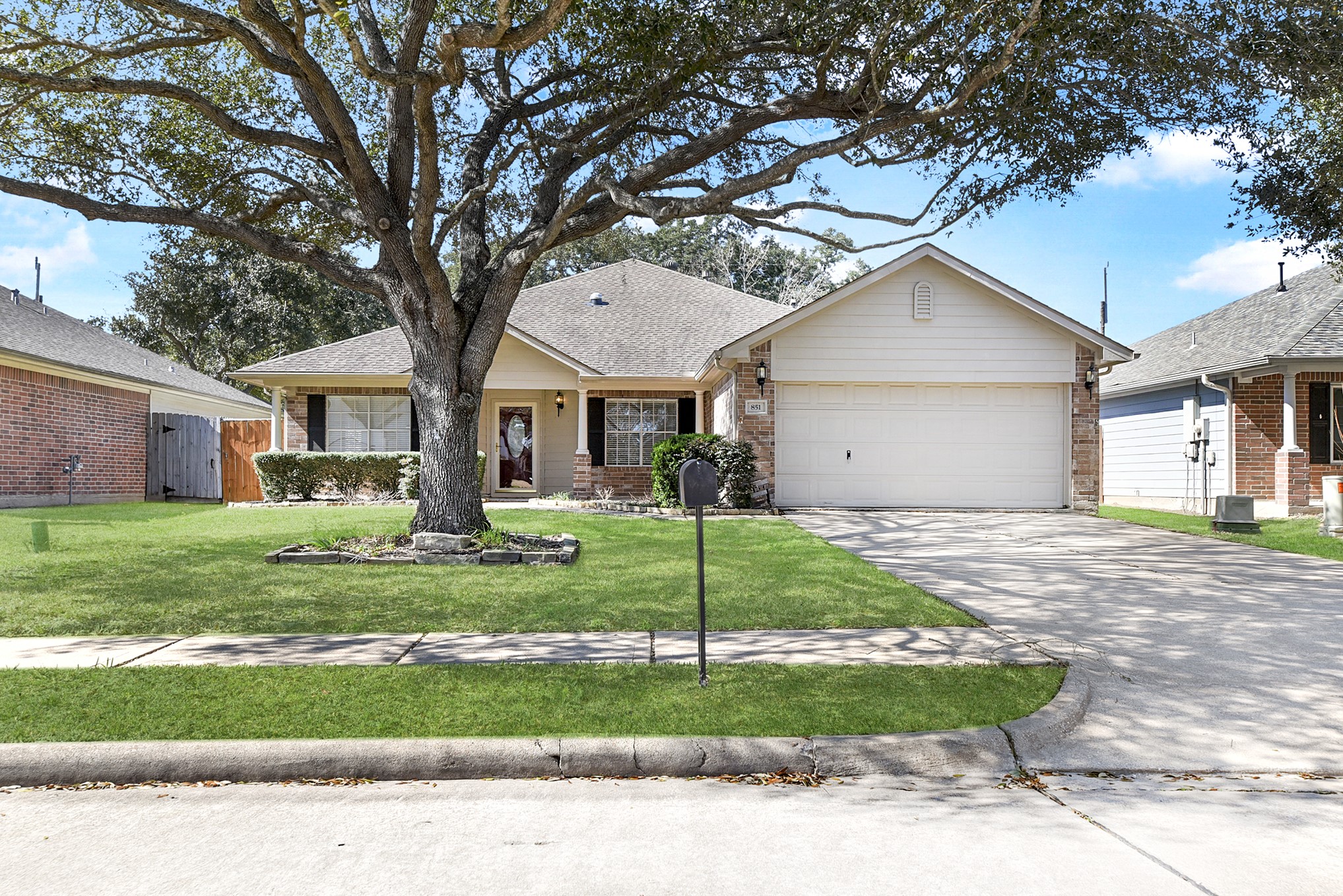 851 Victoria Lakes Drive Katy TX 77493
