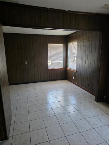 872 Lovers Lane Houston TX 77091