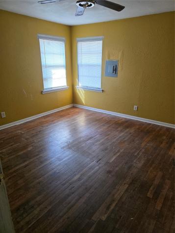872 Lovers Lane Houston TX 77091
