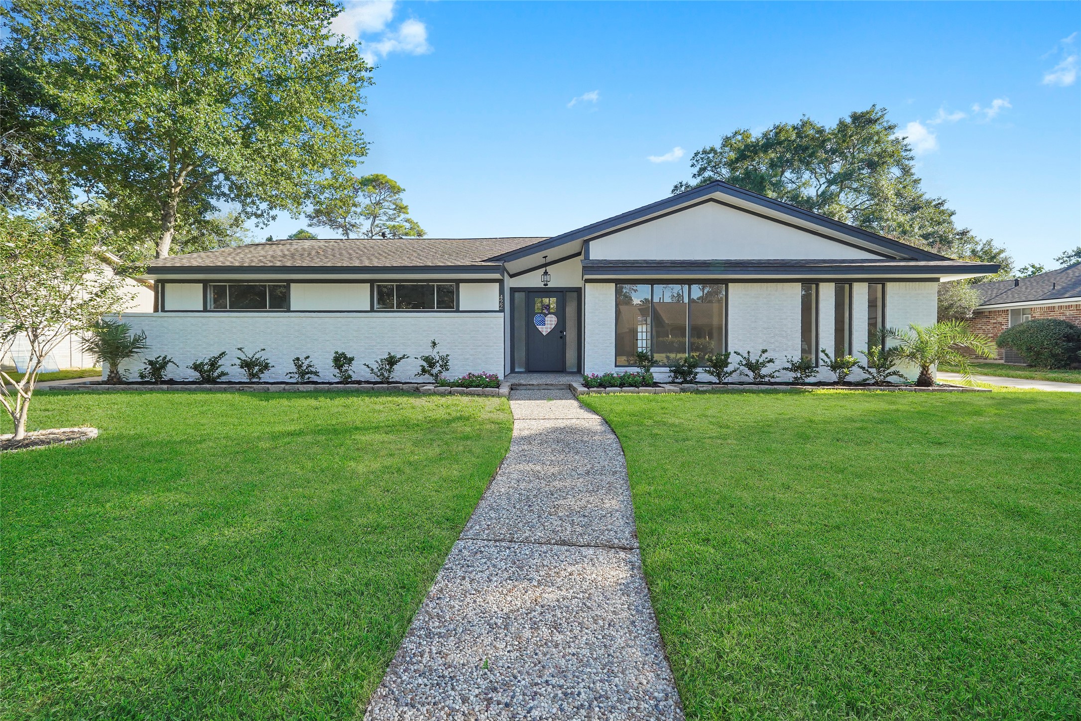 422 Woodvine Drive El Lago TX 77586