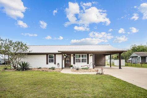 2304 N 6th Street Crockett TX 75835