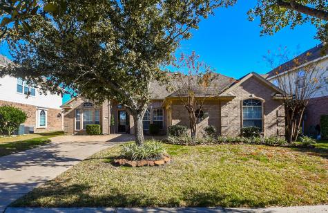 10206 Hahns Peak Drive Houston TX 77095