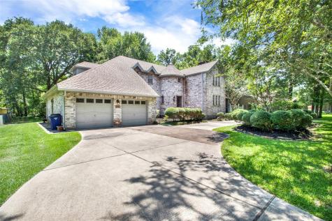 1200 Oak Hollow Drive Dickinson TX 77539