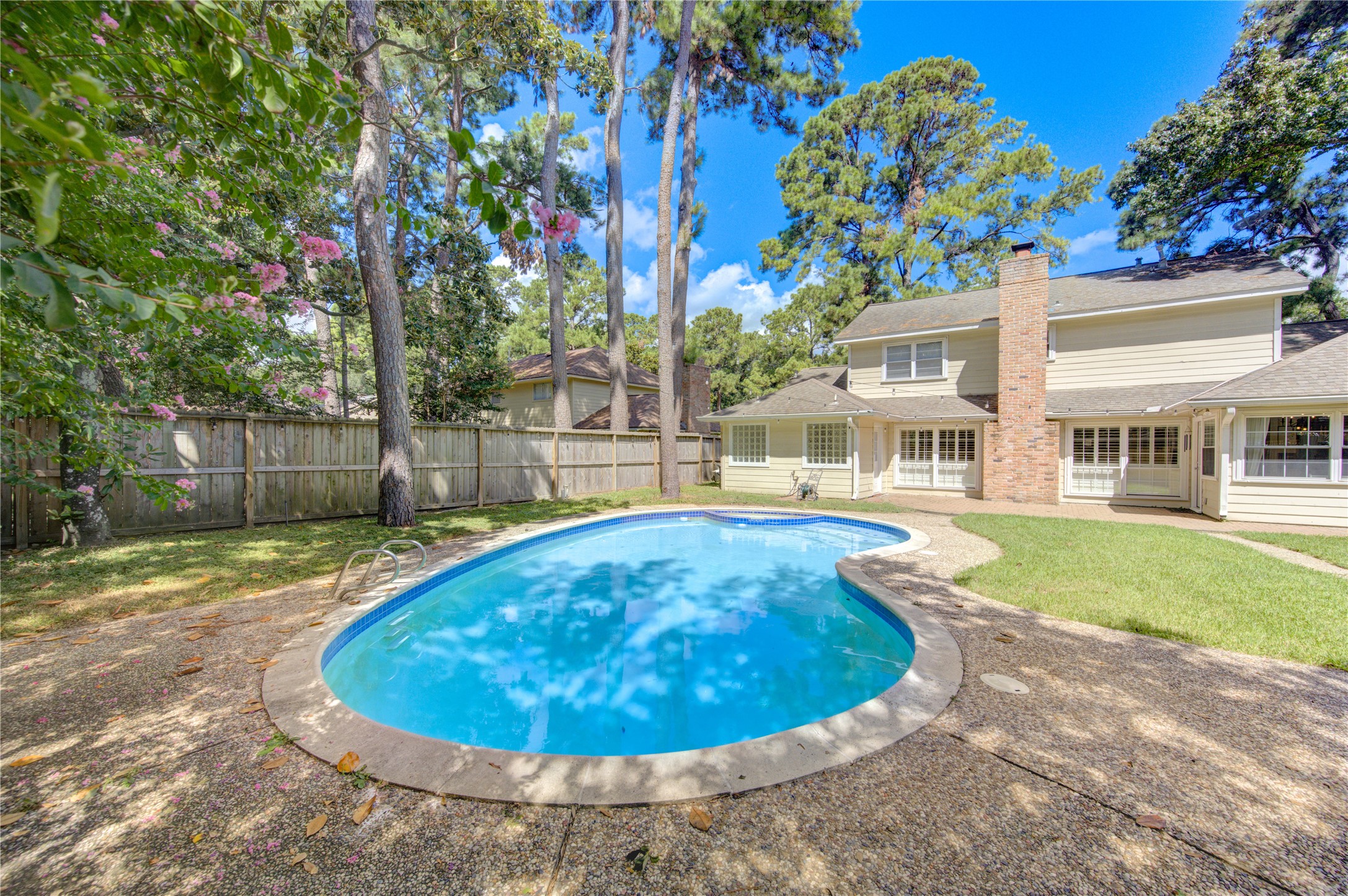 5203 Westminister Court Houston TX 77069