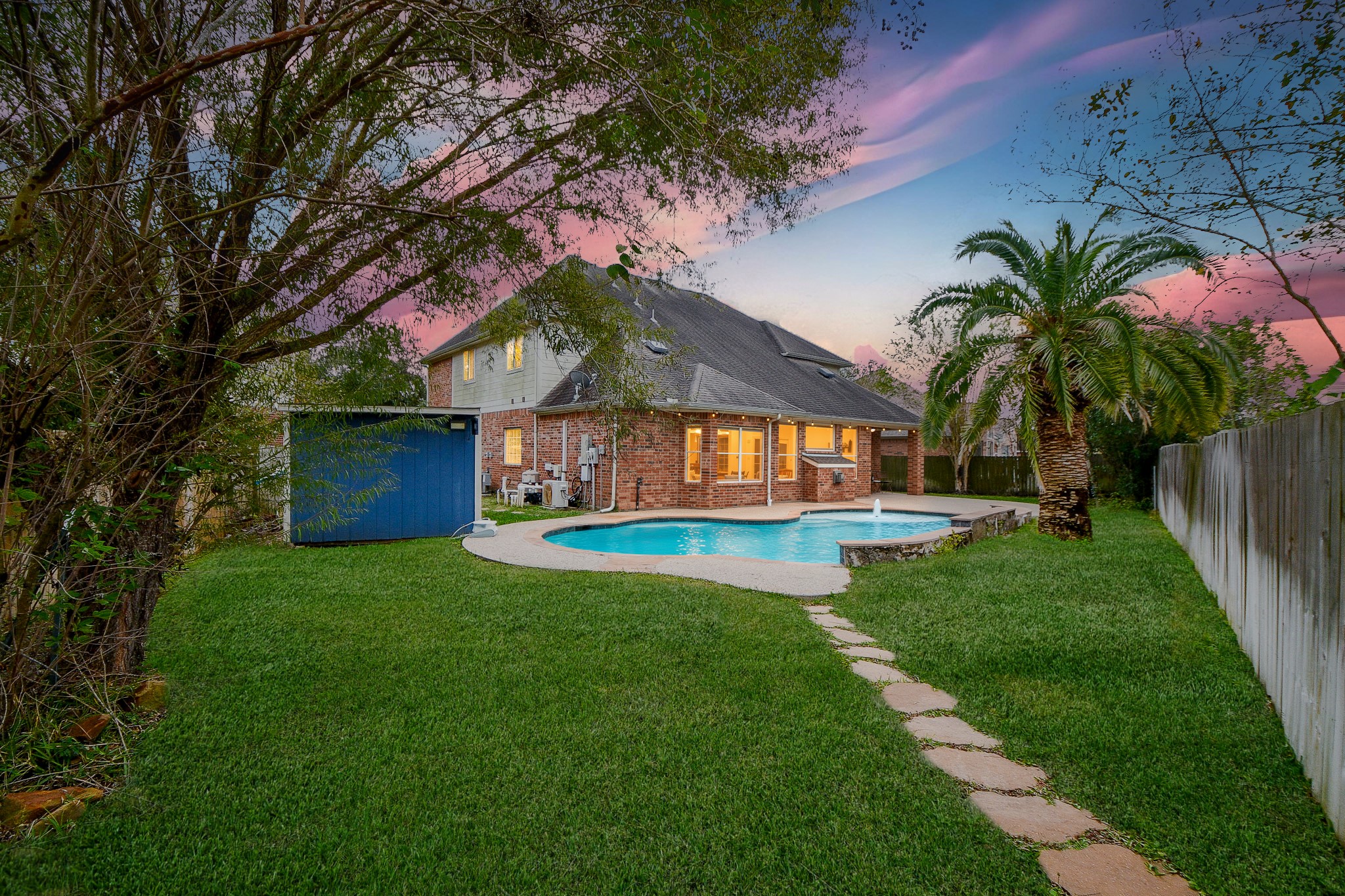 2502 Sun Glen Drive Pearland TX 77584