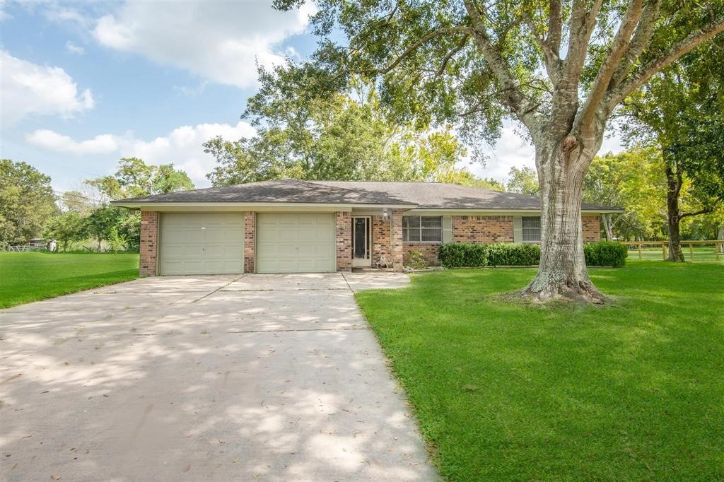 849 S Anderson Street Angleton TX 77515