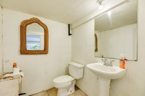 1625 Avenue M 1/2 Galveston TX 77550