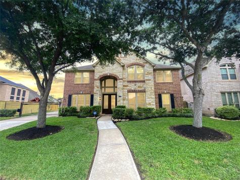 13807 Lakewater Drive Pearland TX 77584