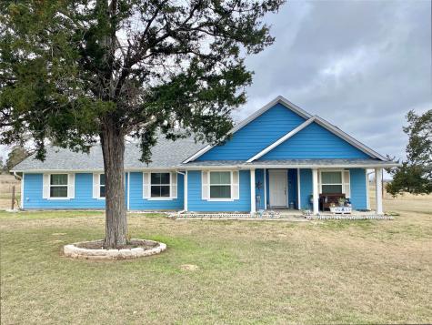 1417 County Road 107 Paige TX 78659