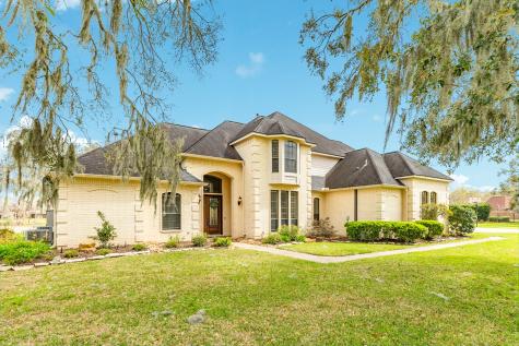 56 Cherrywood Court Lake Jackson TX 77566