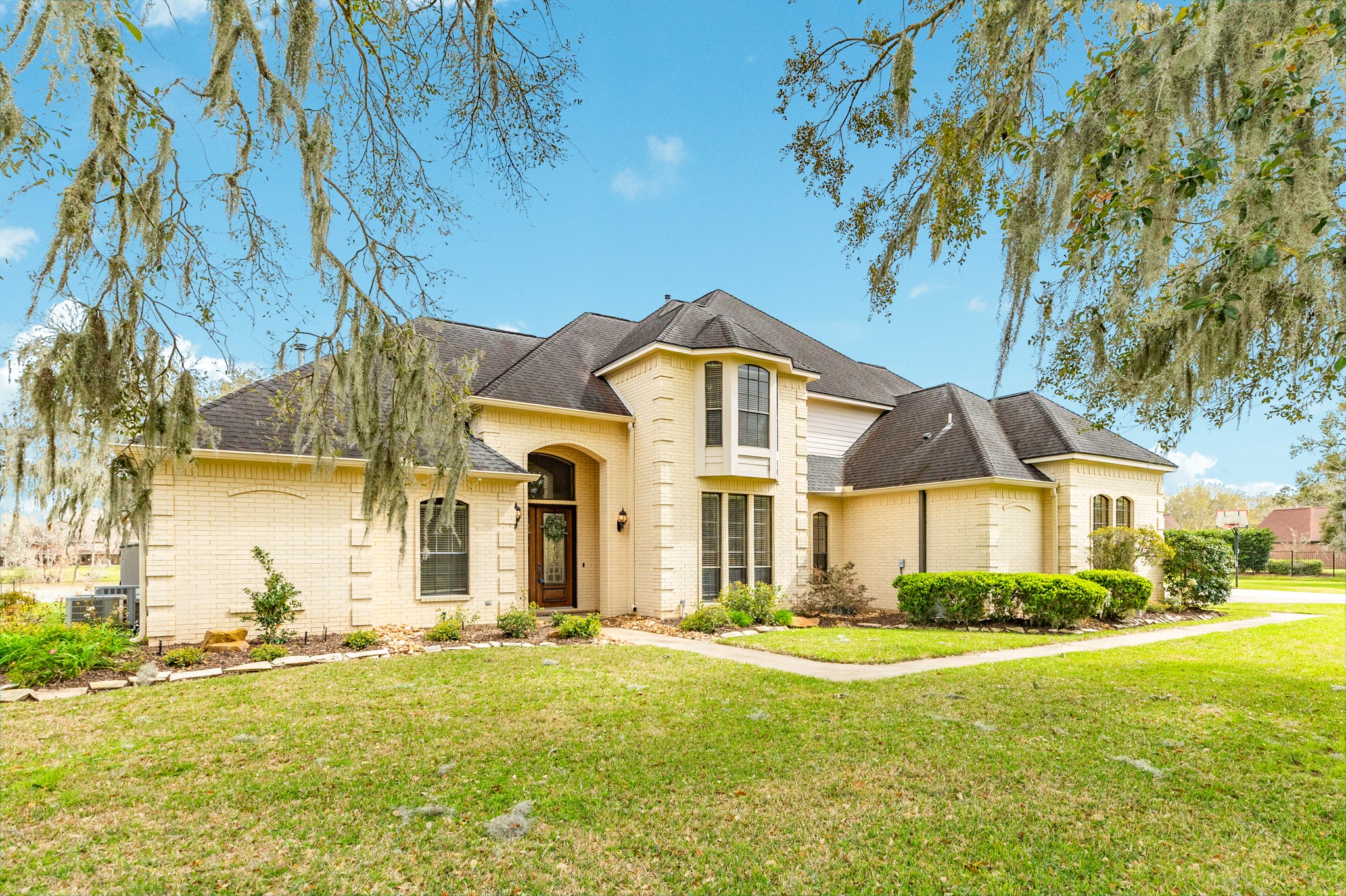 56 Cherrywood Court Lake Jackson TX 77566