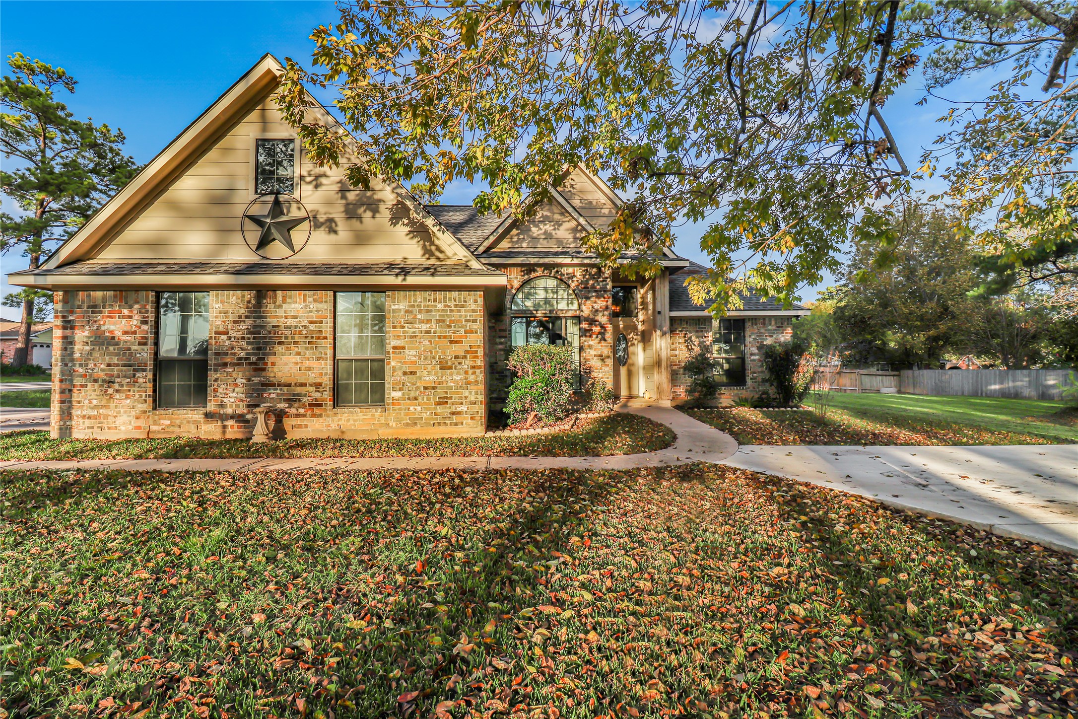 10738 Twin Circles Drive Montgomery TX 77356