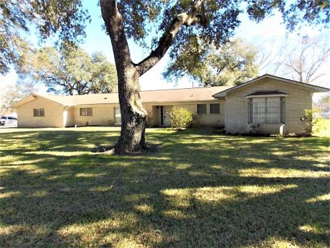 120 E Herring Street Sour Lake TX 77659