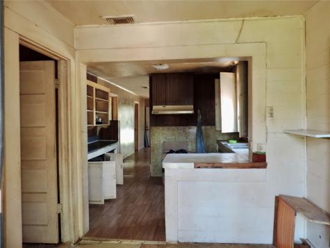 127 S Fenner Avenue Cleveland TX 77327