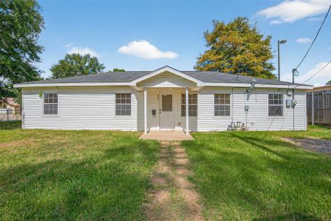 803 Hays Street Cleveland TX 77327