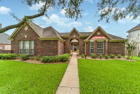 1213 Red Wing Drive Friendswood TX 77546