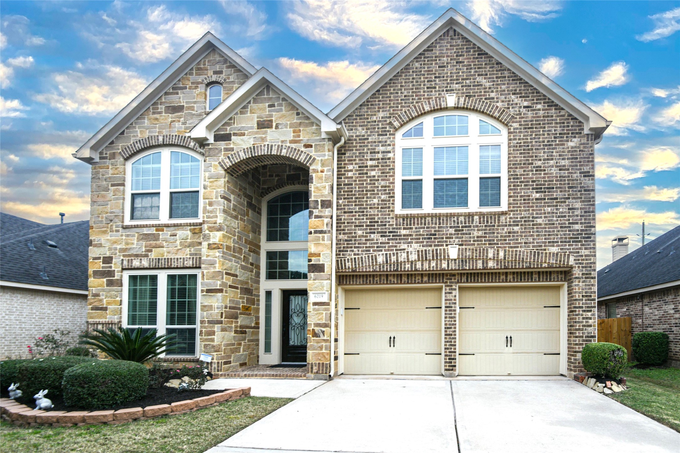 6019 Falling Briar Lane Sugar Land TX 77479