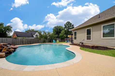 8302 Hunters Lodge Lane Baytown TX 77521