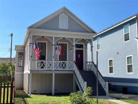 2123 Avenue M 1/2 Galveston TX 77550