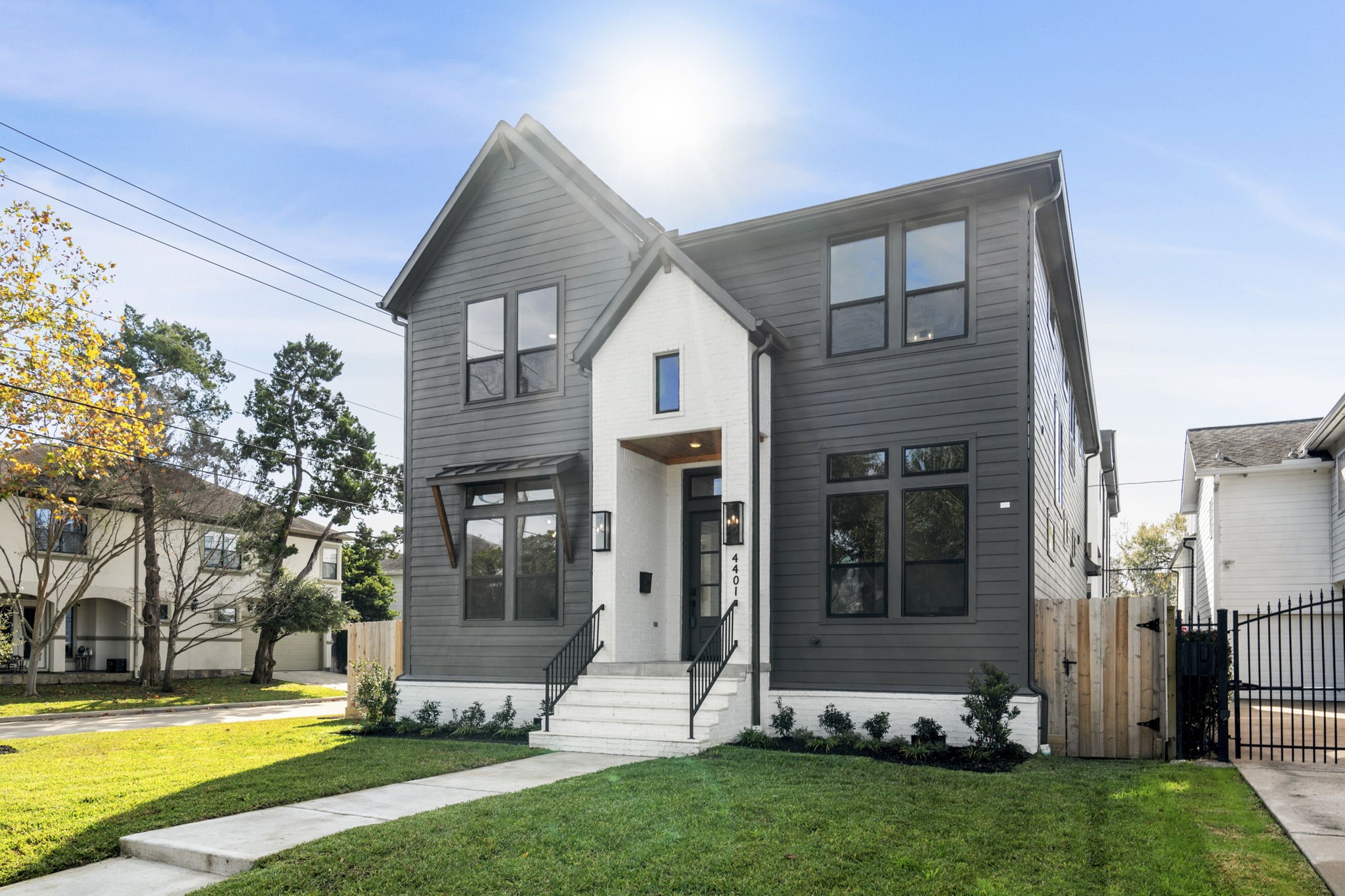4401 Dorothy Street Bellaire TX 77401