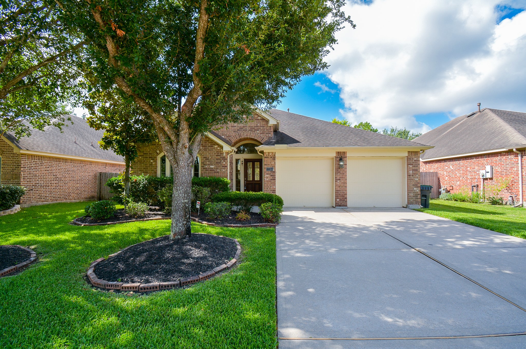 13304 Moonlit Lake Lane Pearland TX 77584