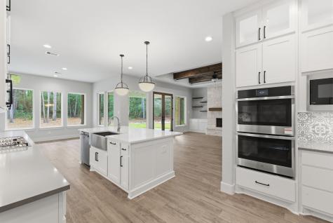 240 Grand View Huntsville TX 77340