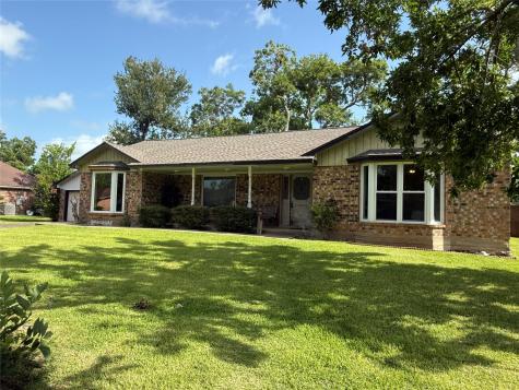 222 Schley Street Richwood TX 77531