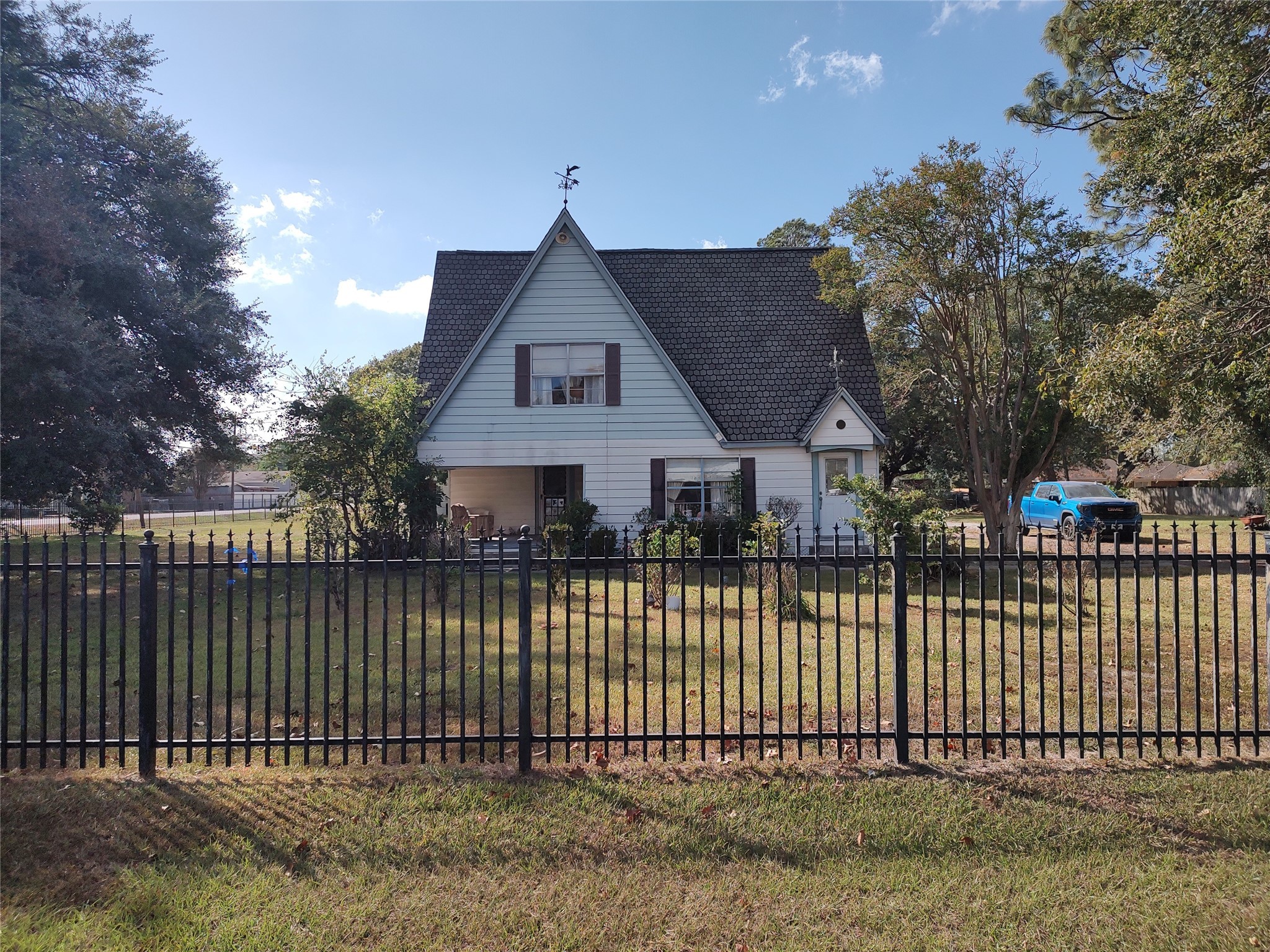 204 N 7th Street Highlands TX 77562