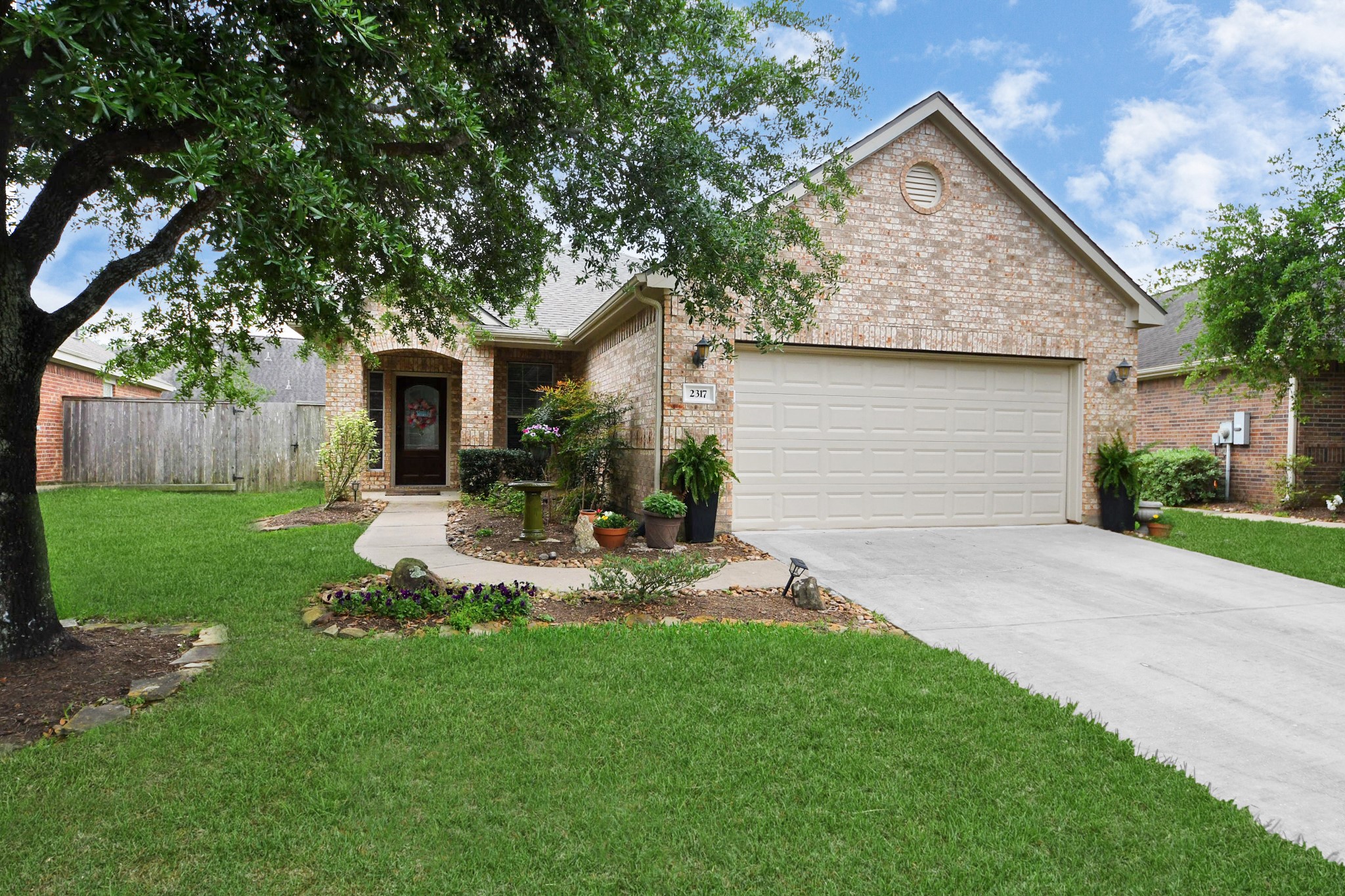 2317 Messina Drive Pearland TX 77581