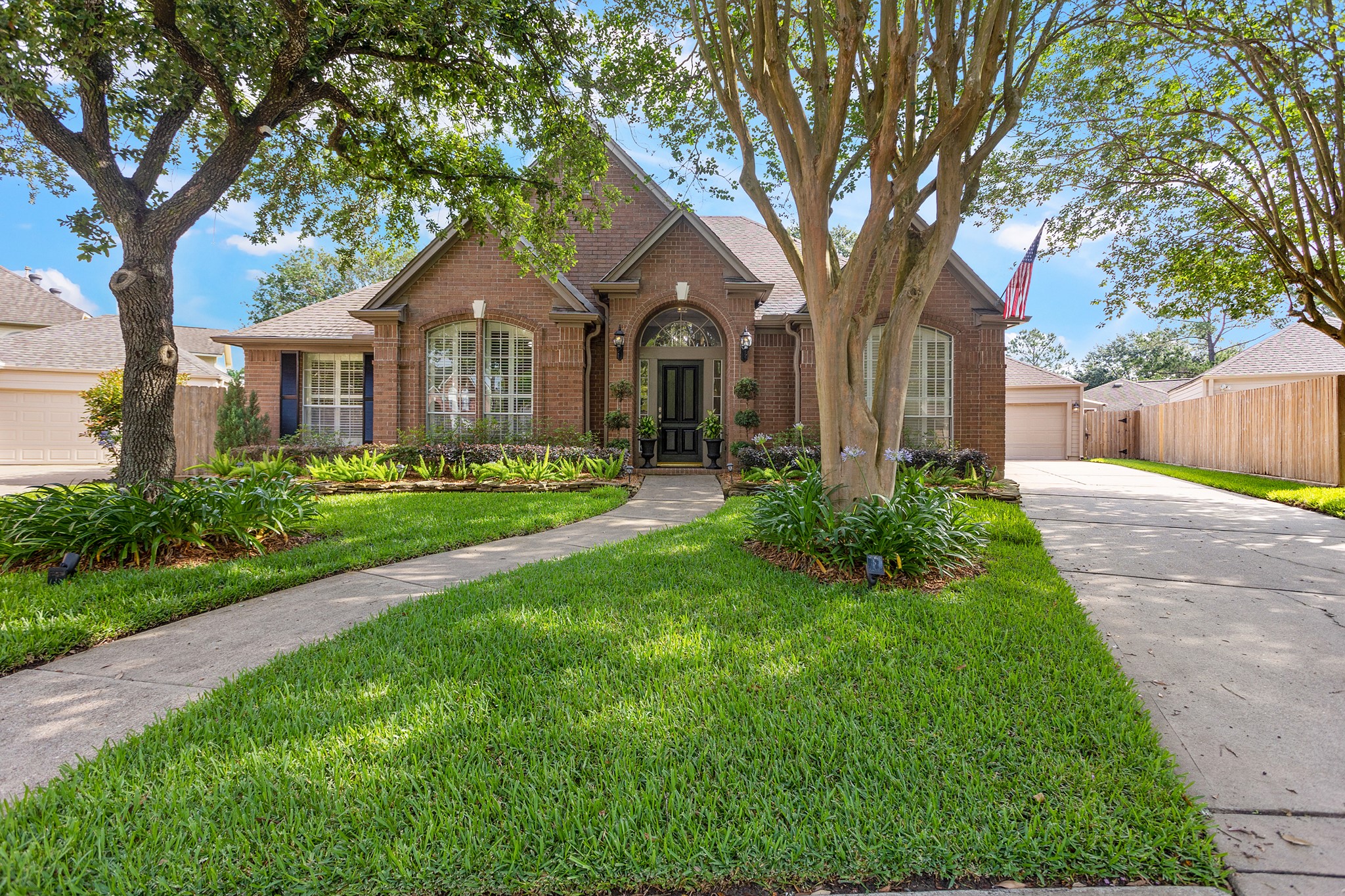 2507 Redbridge Court Houston TX 77059